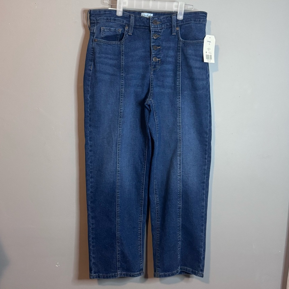 NWT Wonderly Blue Jeans with Button Up Fly